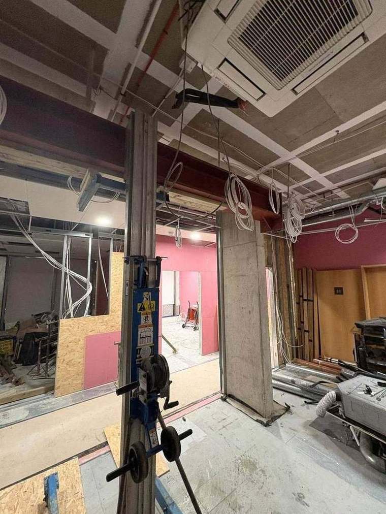 Temporary propping in place while the opening is formed